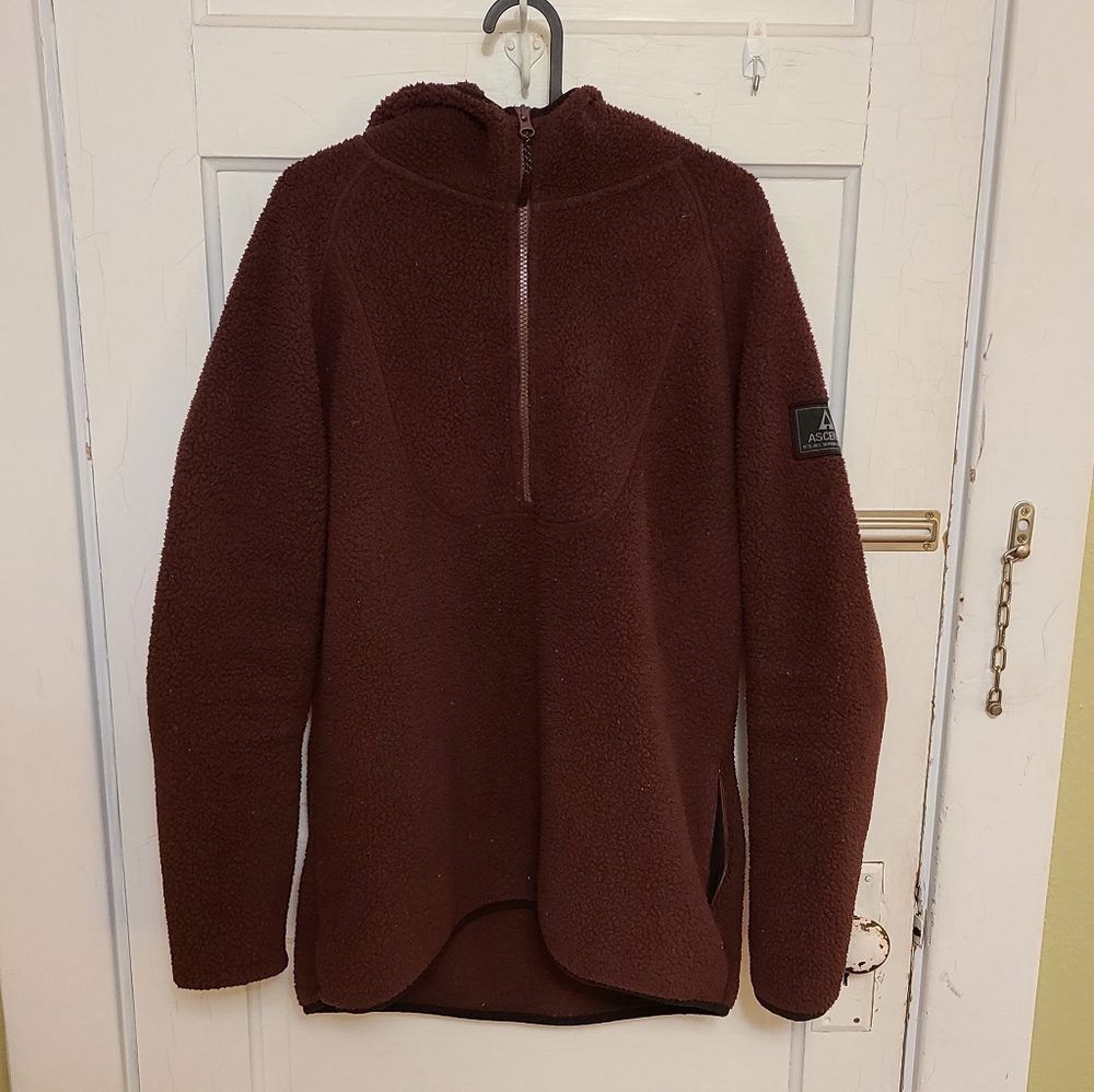 Fuzzy half zip hoody pullover